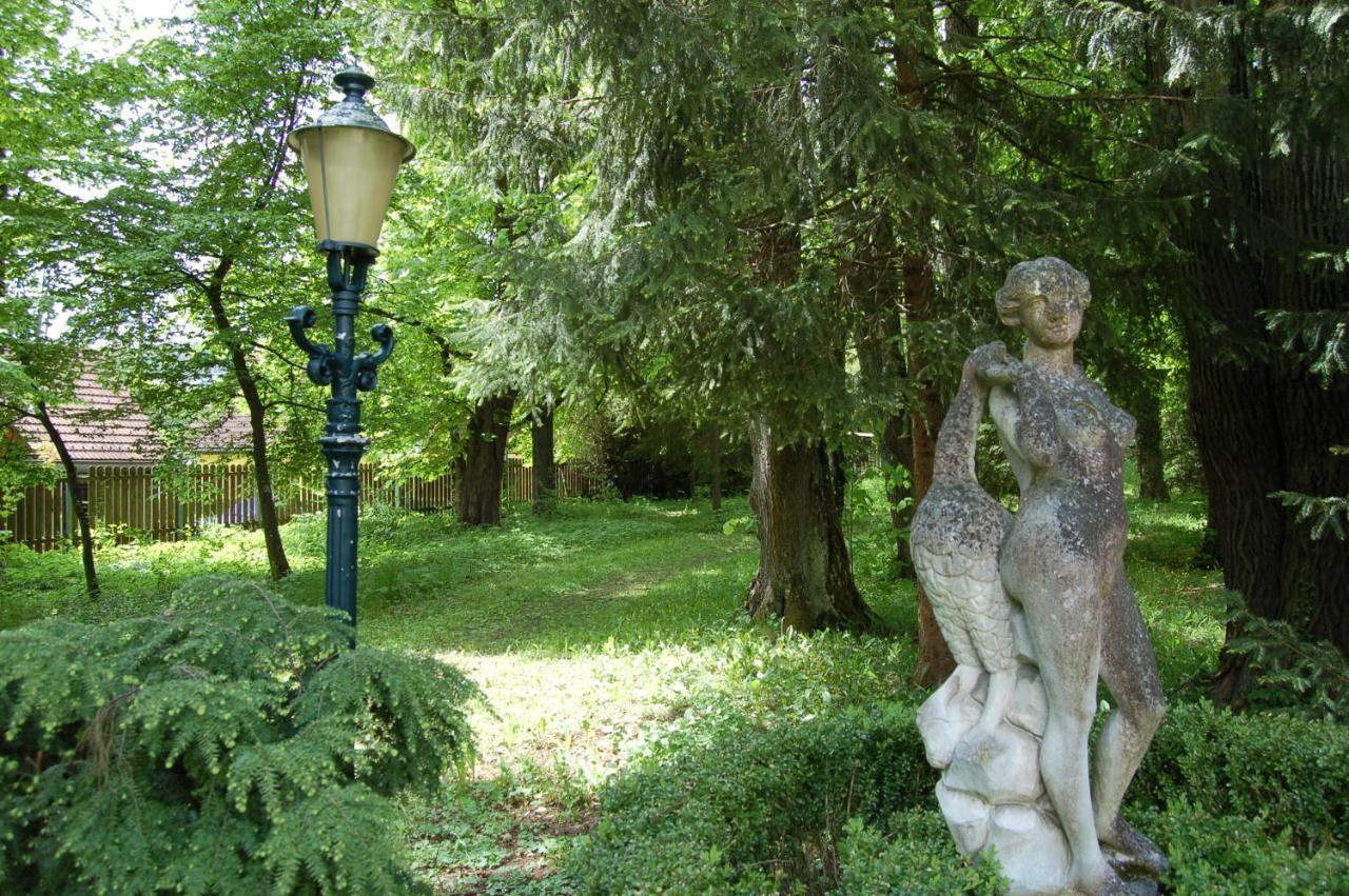 Gloegglhof Bed & Breakfast Трофаях Екстериор снимка